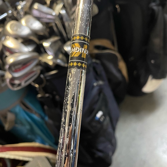 Knight Td1 tour putter in right hand 
Used conditions - Picture 2 of 6